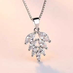 Elegant 925 Sterling Silver Leaf Pendant Necklace